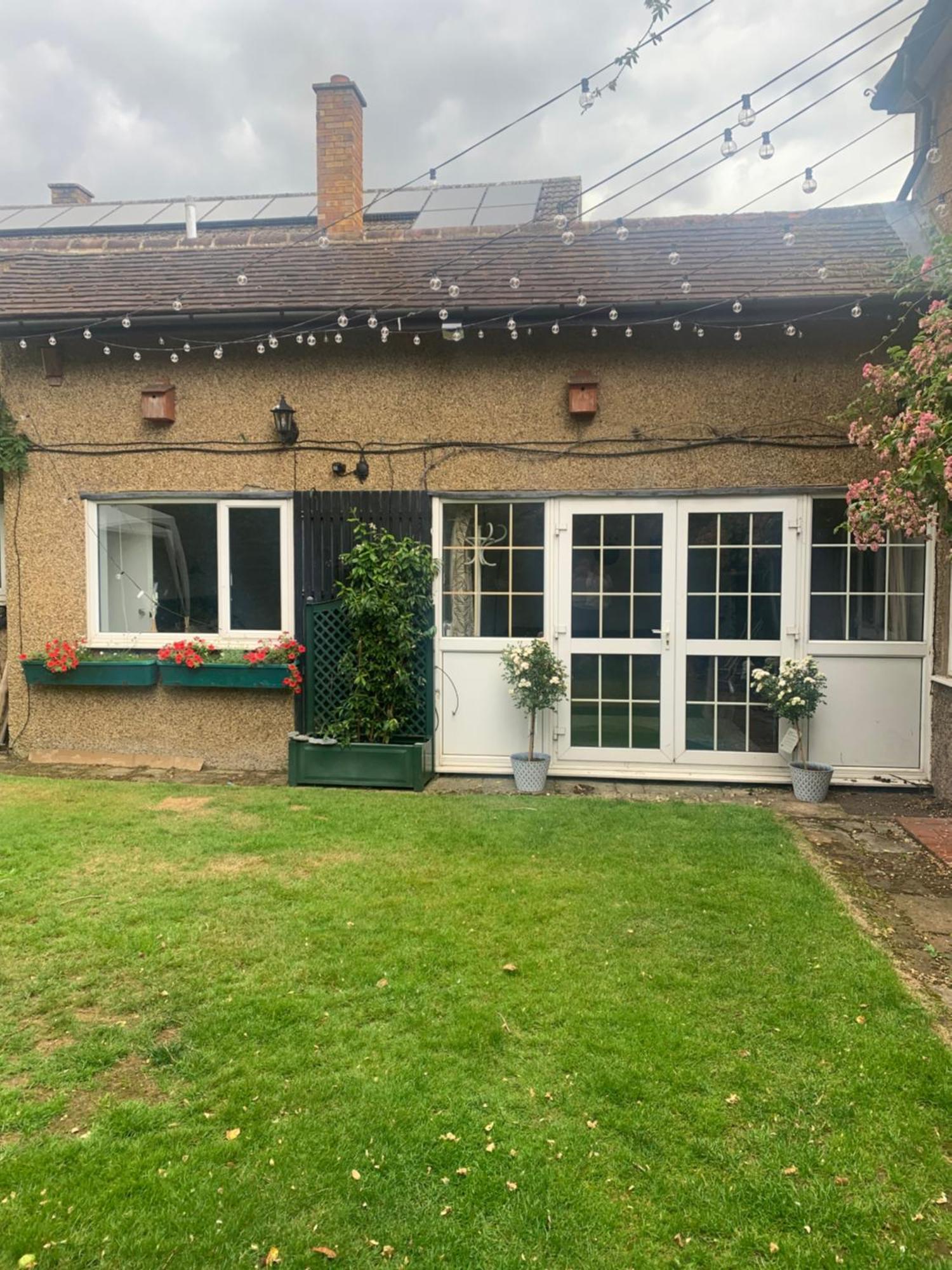 Newly Refurbished One Bedroom With Additional Sofa Bed Self Contained Flat In Garden Abbots Langley Extérieur photo